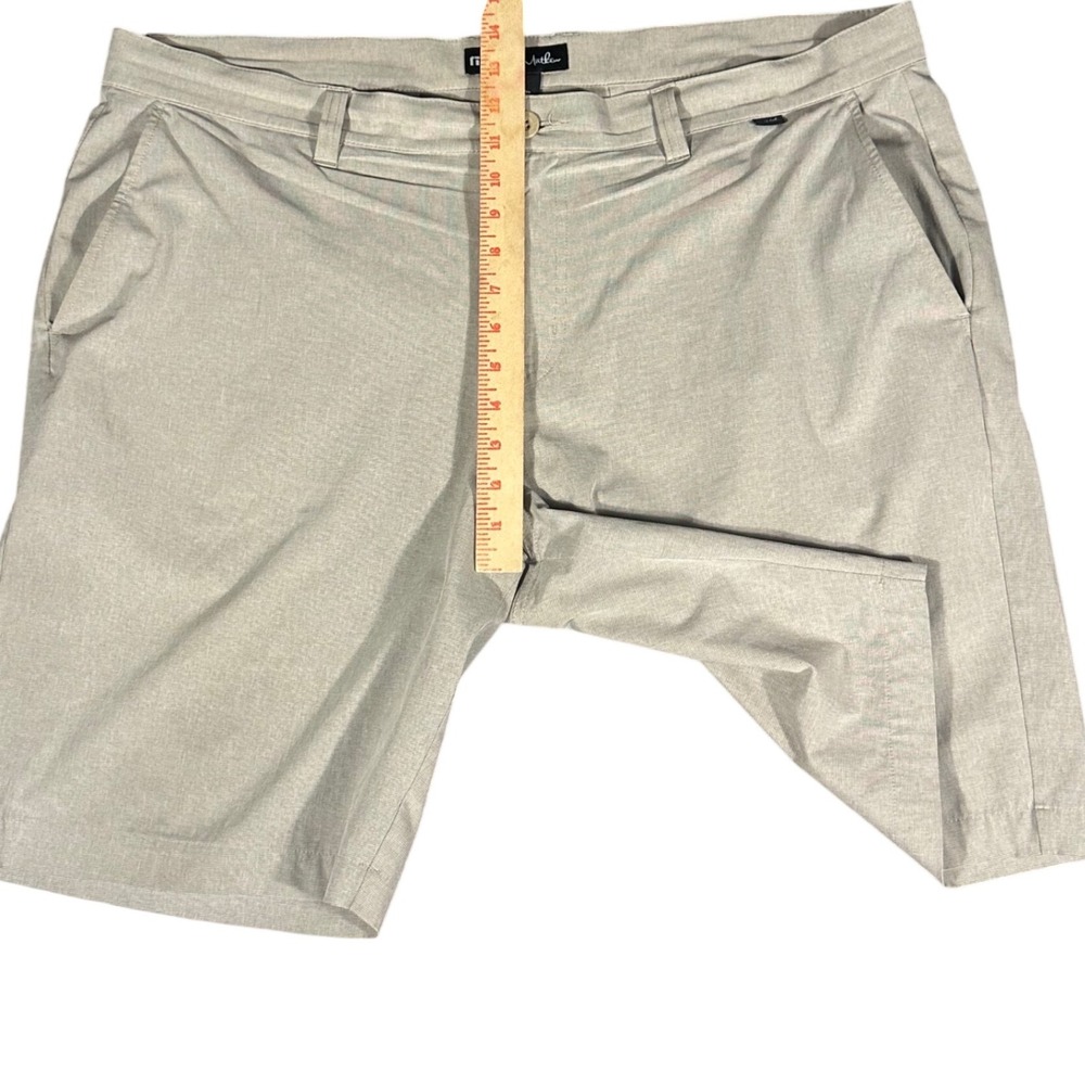 Travis Mathew Beck Golf Shorts Men's‎ Size 40 Tan Performance Stretch Casual - Picture 5 of 10